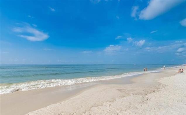 Island Winds West 477 By Albvr - Beachfront, Updated & Beautiful! Just Steps To The Beach & Hangout! Gulf Shores Exterior foto